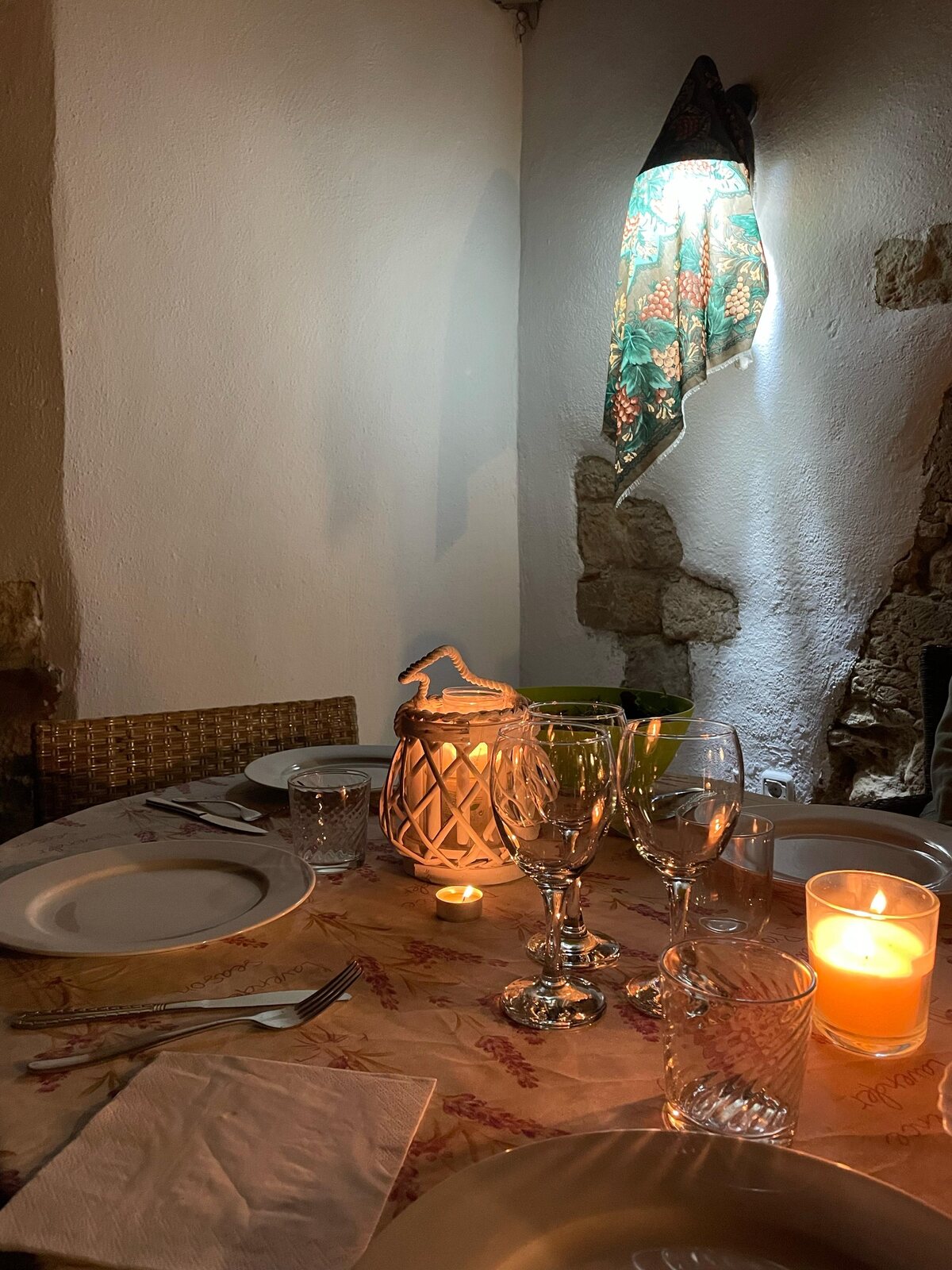 Dinner by candlelight at the long table